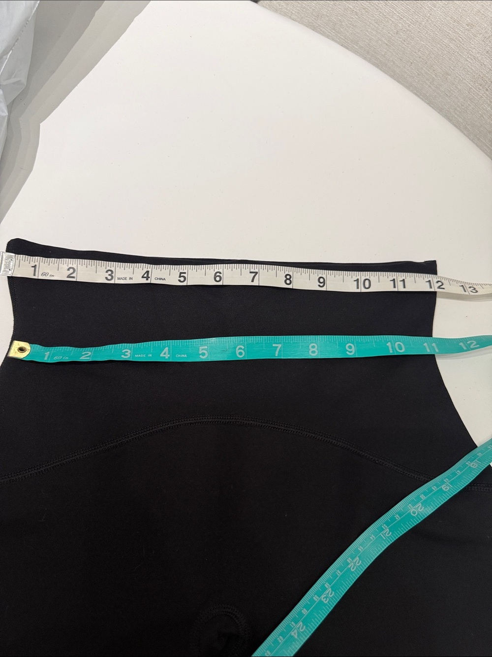 Spanx Compression Capri Leggings - Picture 3 of 5